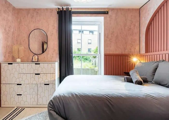 1Lsr - High-End Luxury 2 Bed Designer Apartment