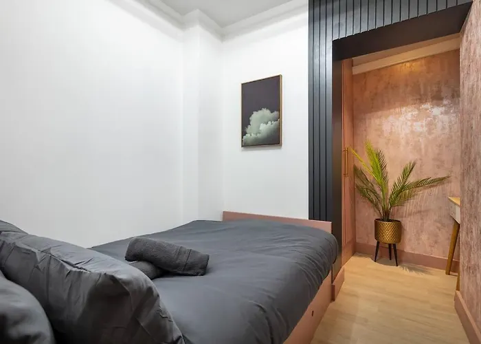 1Lsr - High-End Luxury 2 Bed Designer Apartment