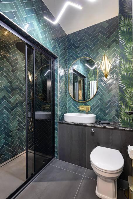 1lsr - High-end Luxury 2 Bed Designer Apartment *