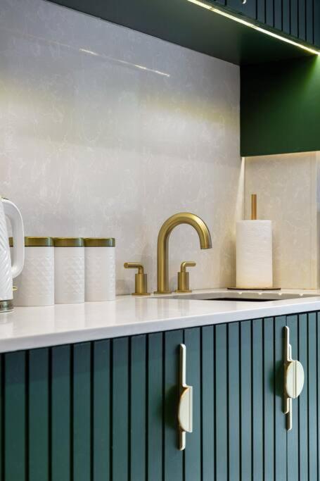1lsr - High-end Luxury 2 Bed Designer
